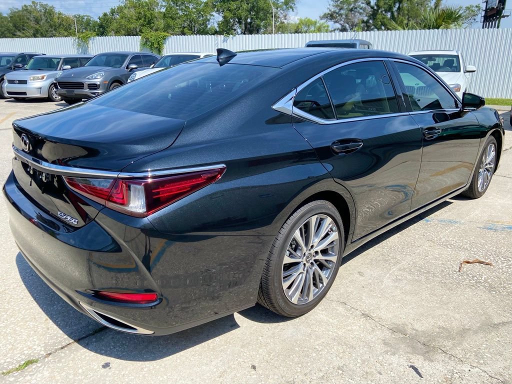 Used 2021 Lexus ES 350 w/ Premium Package FWD image 5