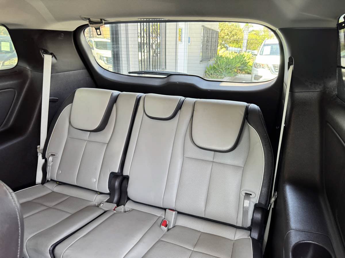 Used 2017 Kia Sedona SX Limited FWD image 30