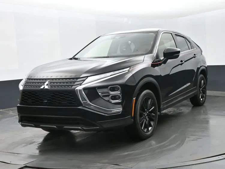 Used 2024 Mitsubishi Eclipse Cross LE AWD/4WD image 1
