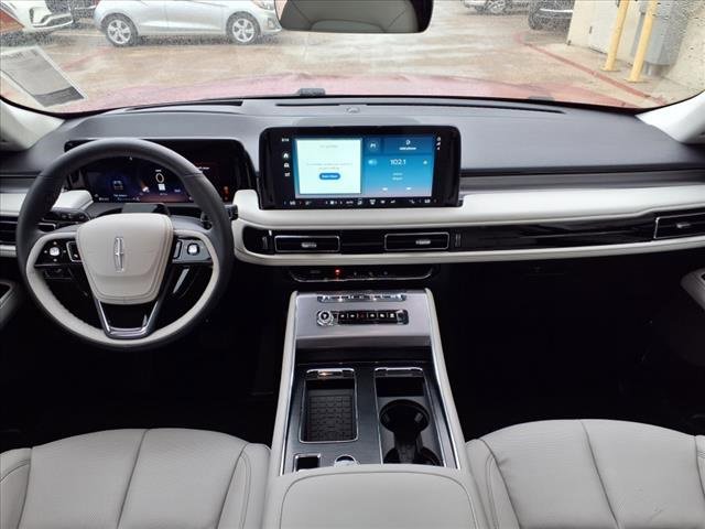 New 2025 Lincoln Aviator 2WD w/ Jet Appearance Package image 3