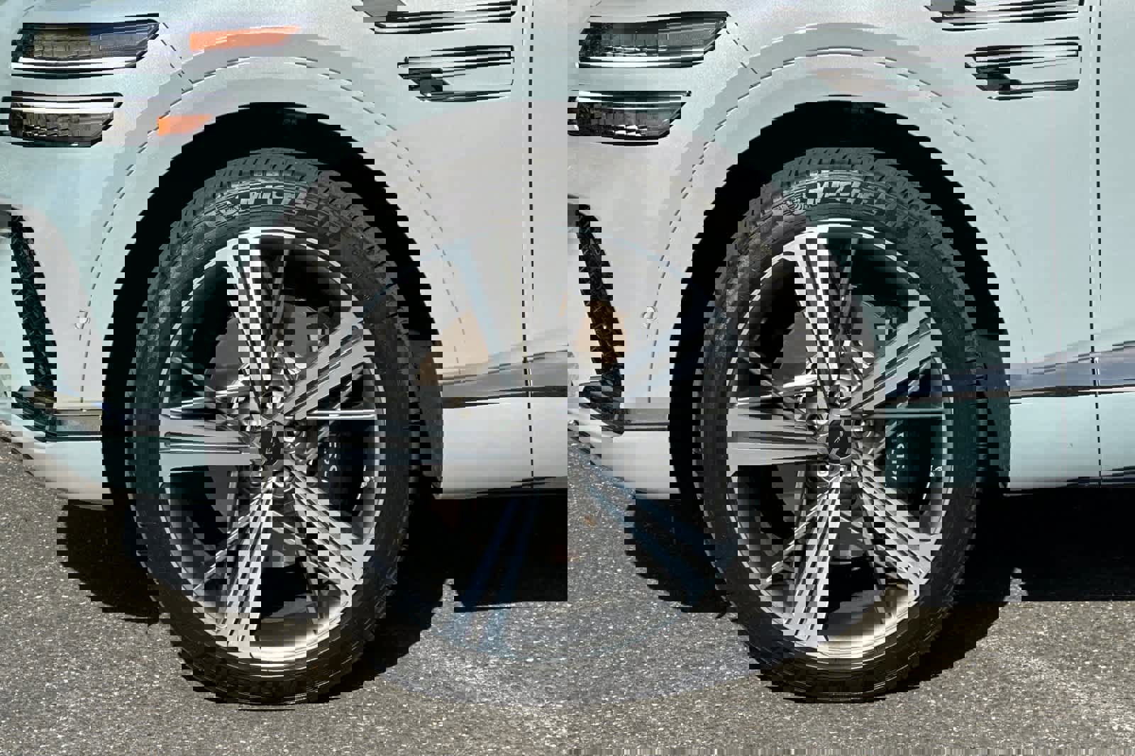 Used 2026 Genesis GV80 3.5T e-SC image 26