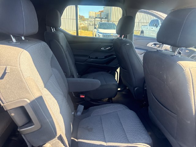 Used 2023 Chevrolet Traverse LT AWD/4WD image 30