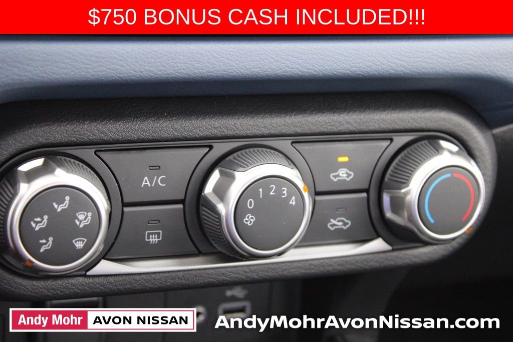 New 2025 Nissan Versa SV w/ Trunk Package image 22