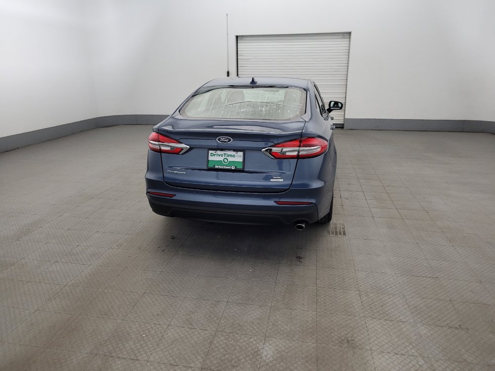 Used 2019 Ford Fusion SE FWD image 7