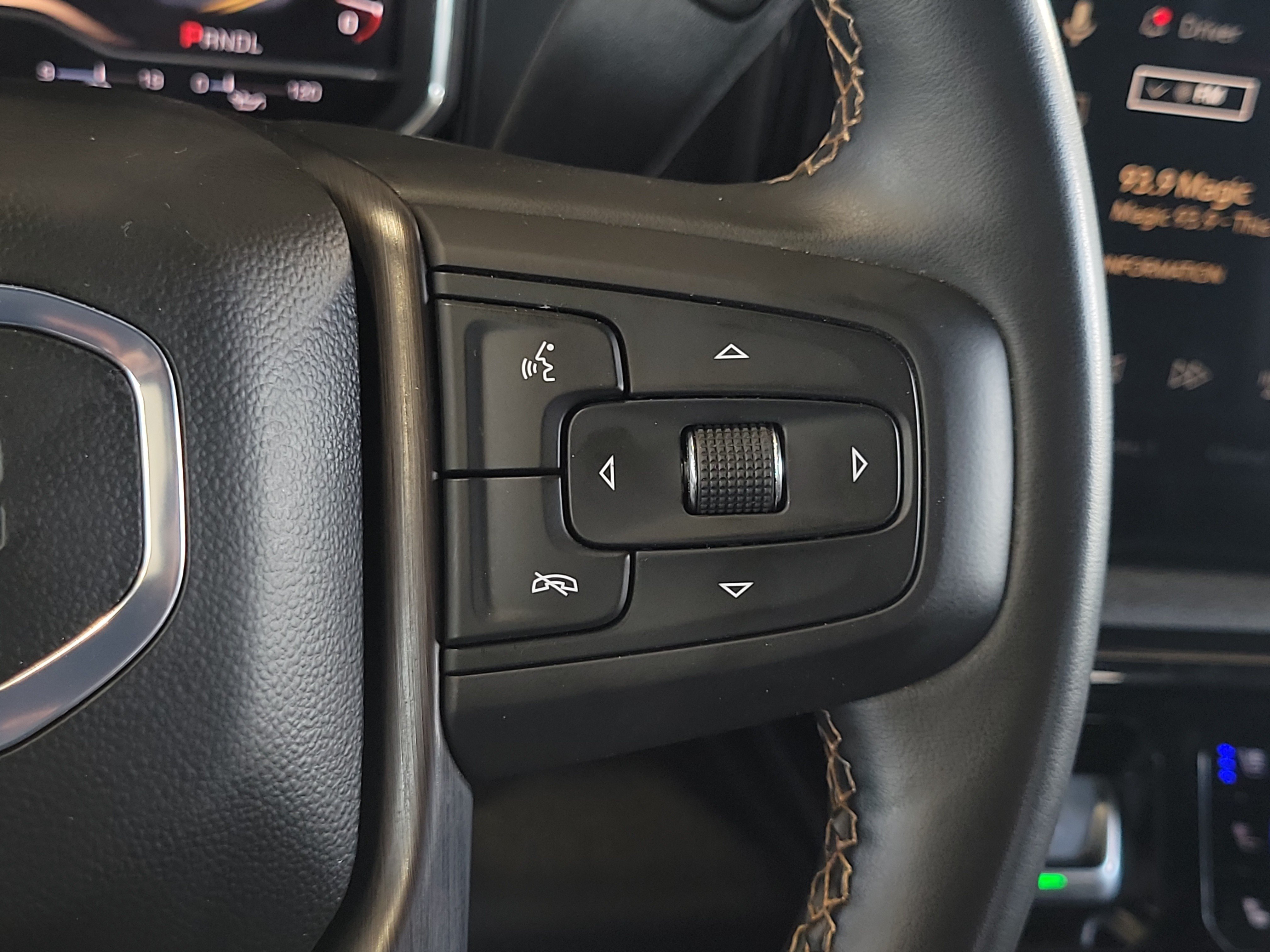 Used 2025 GMC Sierra 2500 AT4 AWD/4WD image 24