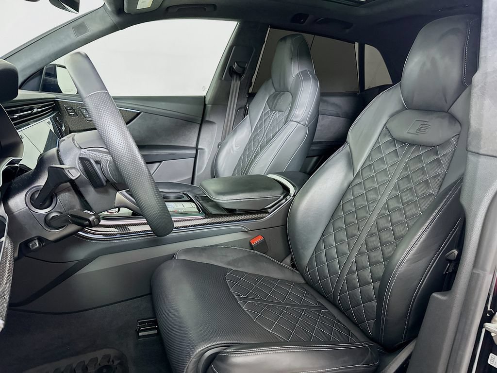 Used 2023 Audi SQ8 Prestige w/ Prestige Package AWD/4WD image 8