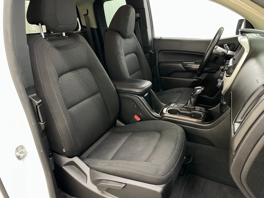 Certified 2022 GMC Canyon Elevation w/ Trailering Package image 38