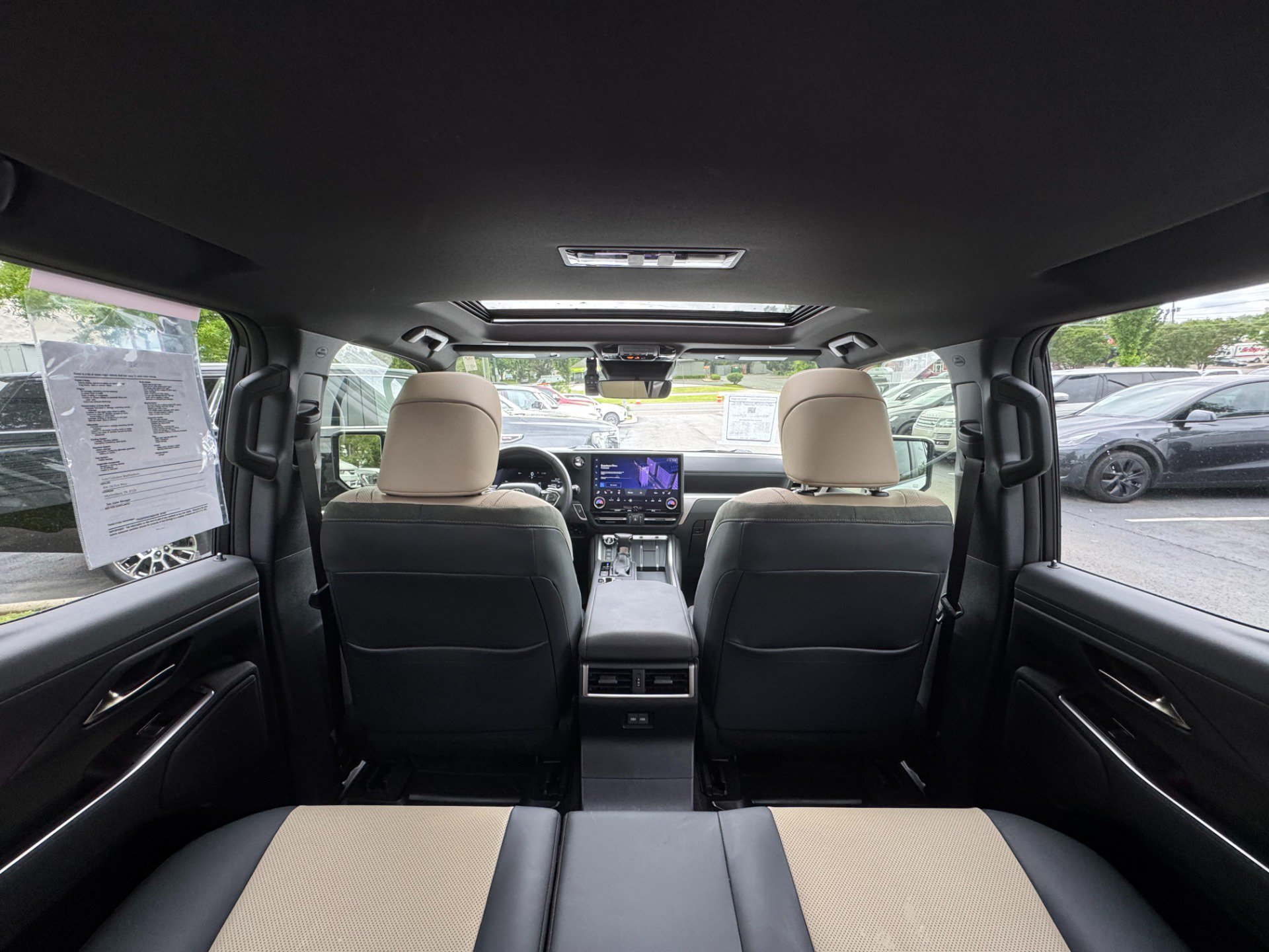 Used 2024 Lexus GX 550 AWD/4WD image 23