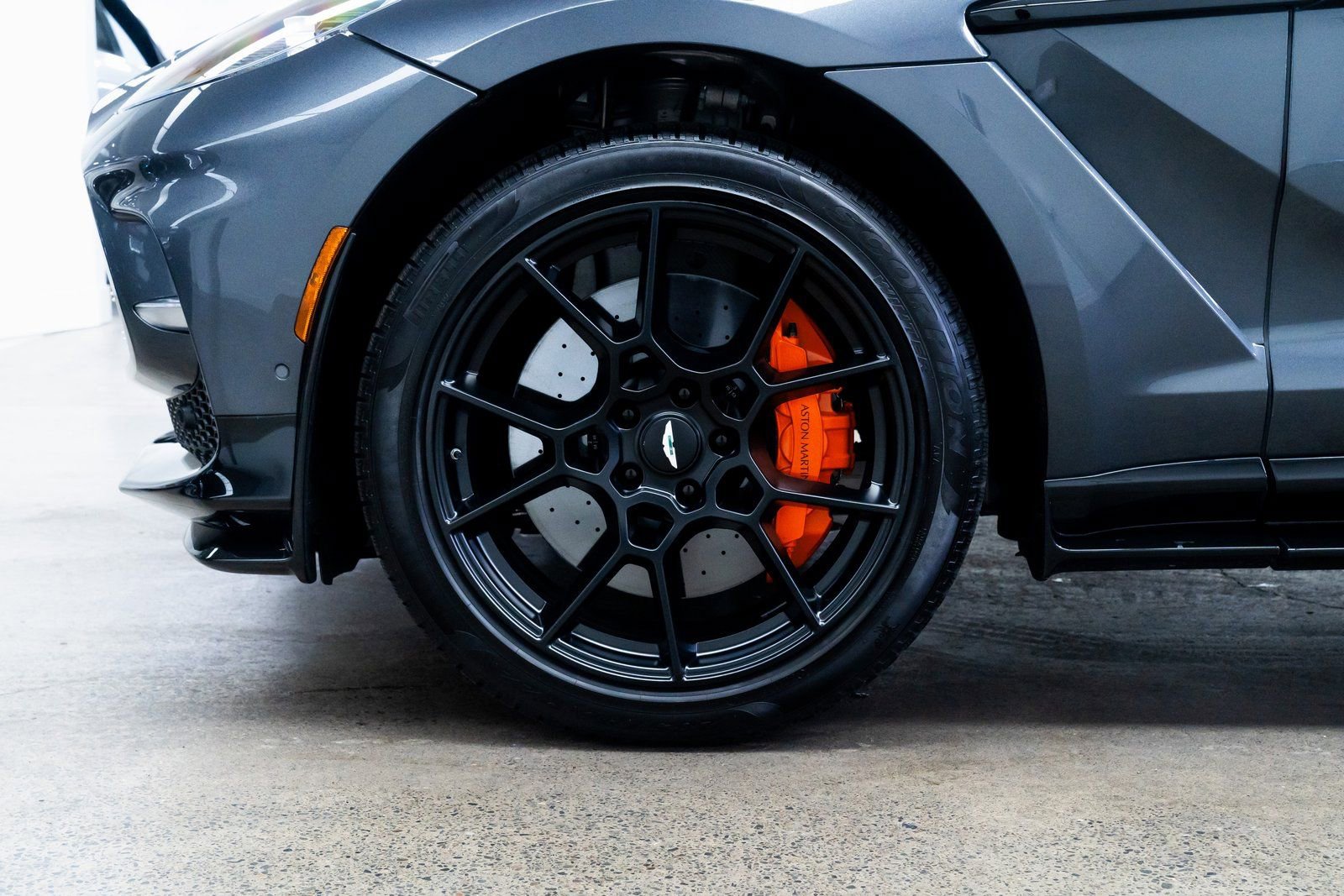 Used 2023 Aston Martin DBX 707 image 7