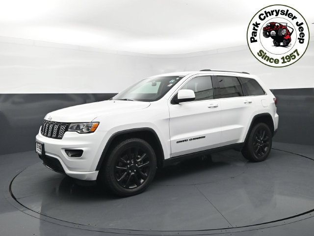 Used 2021 Jeep Grand Cherokee Laredo AWD/4WD image 2