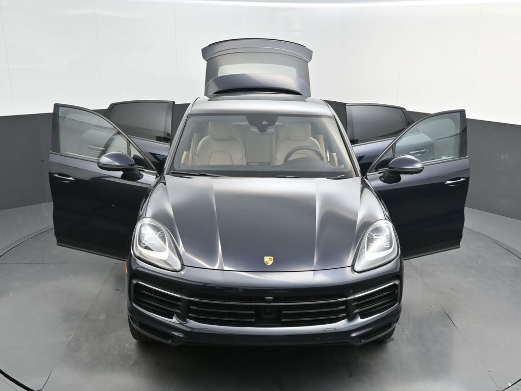 Used 2022 Porsche Cayenne Coupe w/ Premium Package image 44
