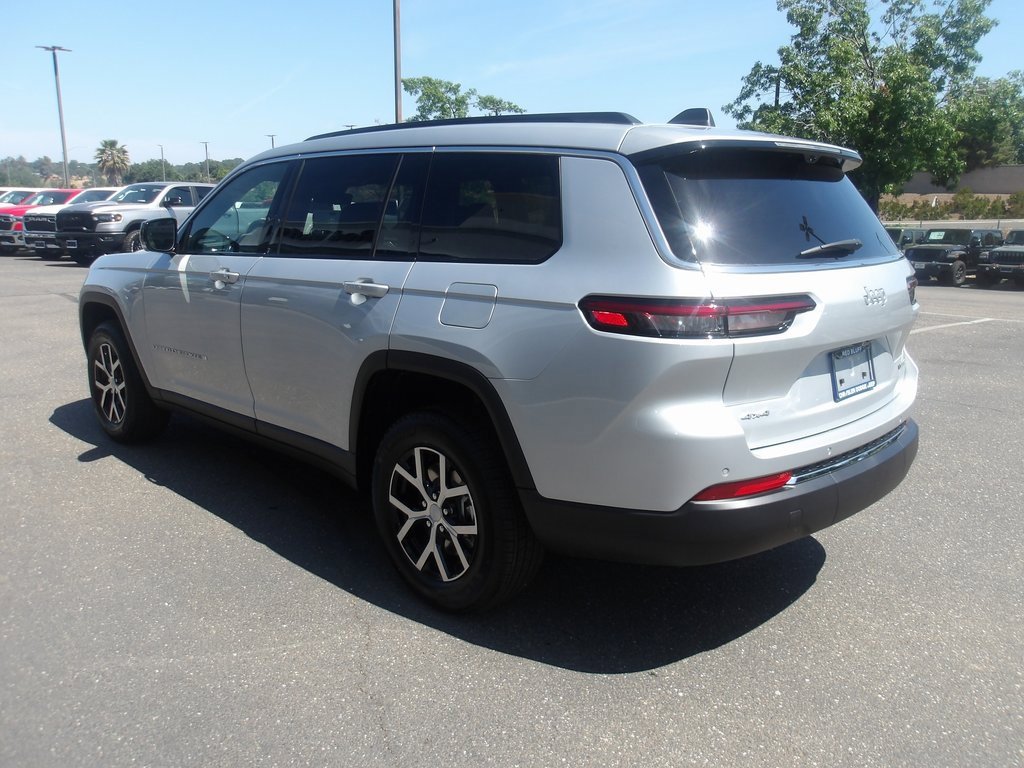 New 2025 Jeep Grand Cherokee L Limited w/ Luxury Tech Group II image 6