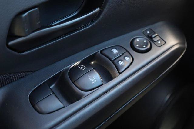 Certified 2025 Nissan Kicks Play S FWD image 17