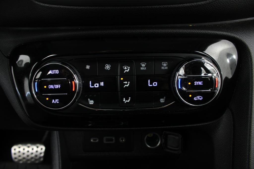 Used 2023 Buick Encore GX Select w/ Sport Touring Package AWD/4WD image 6