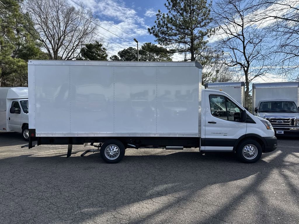 New 2024 Ford Transit 350 AWD image 9