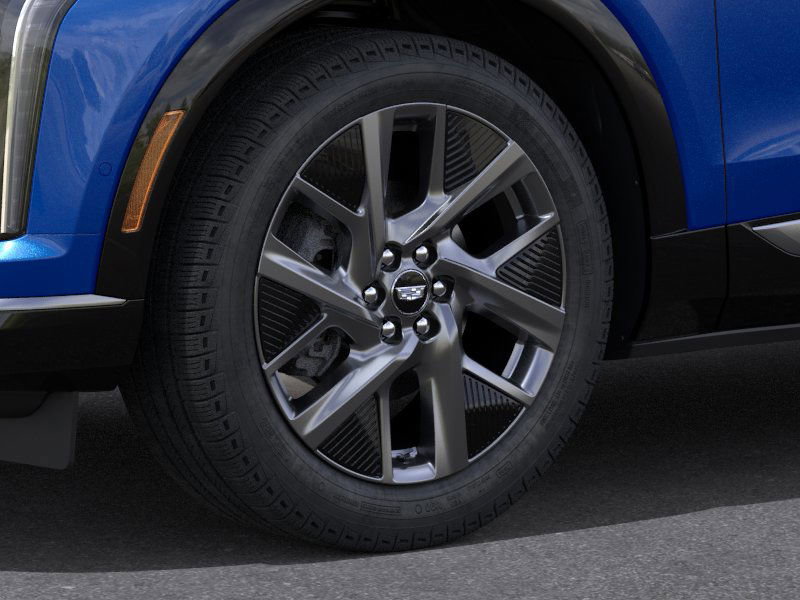 New 2026 Cadillac Optiq Luxury 1 image 9