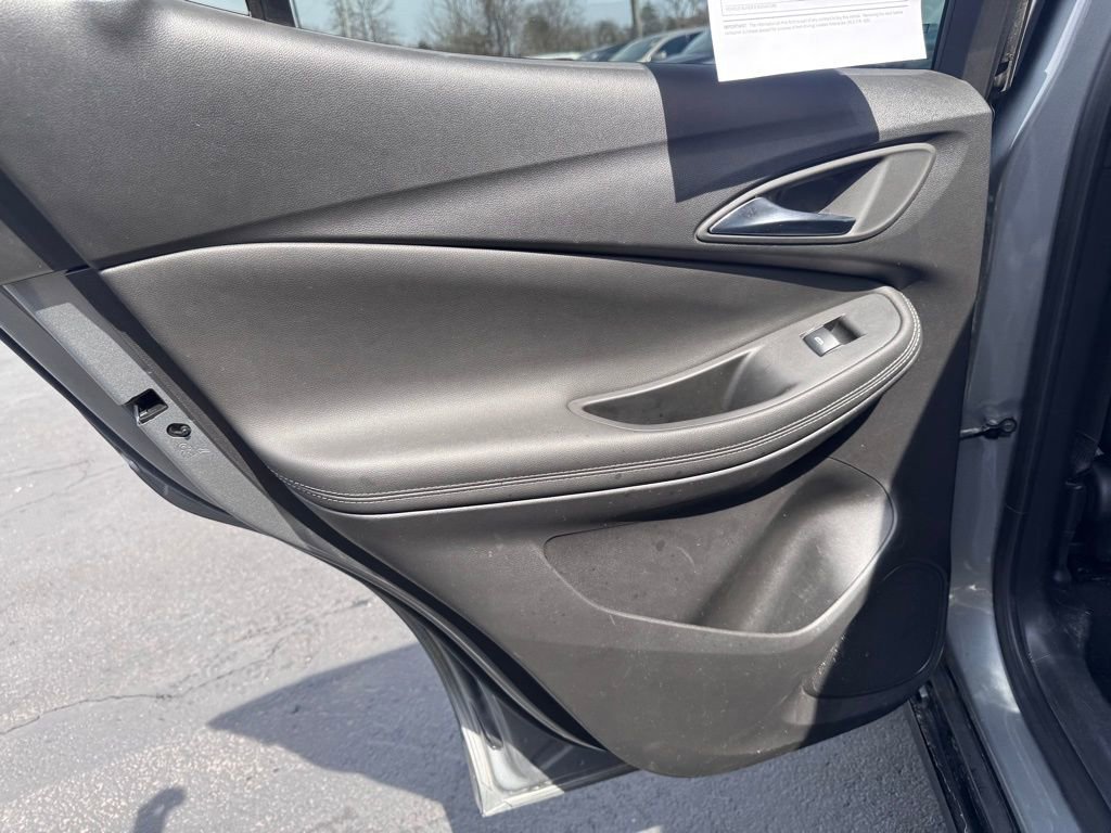 Used 2024 Buick Encore GX Sport Touring w/ Experience Buick Package image 30