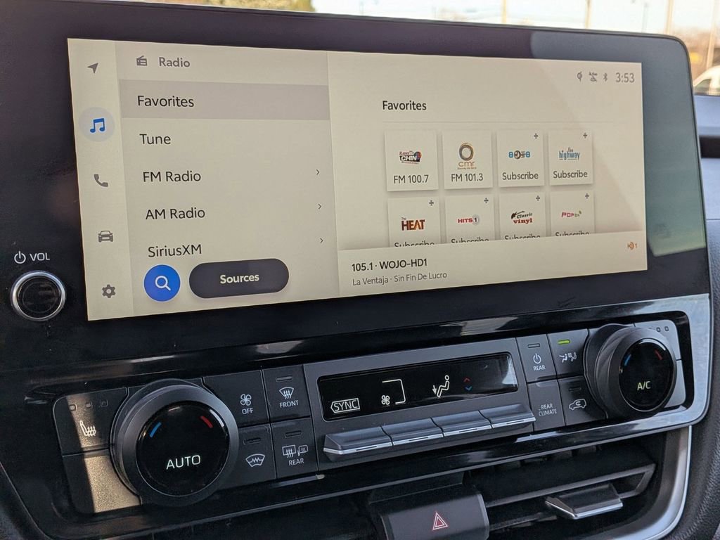 Used 2025 Toyota Grand Highlander AWD image 13