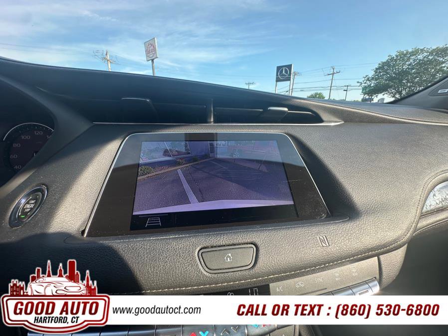 Used 2019 Cadillac XT4 Luxury w/ Cold Weather Package image 18