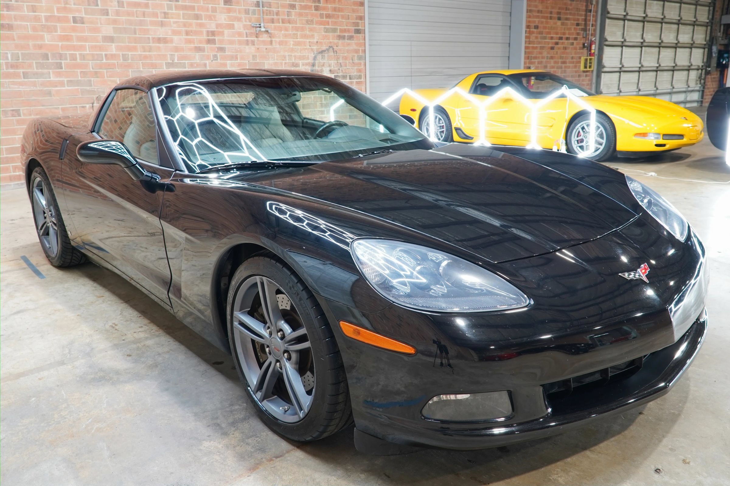 Used 2009 Chevrolet Corvette Coupe w/ Preferred Equipment Group RWD image 23