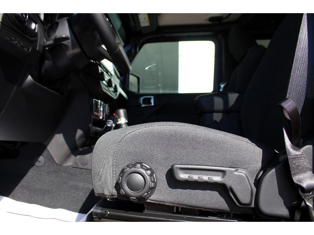 New 2026 Jeep Gladiator Sport AWD/4WD image 9