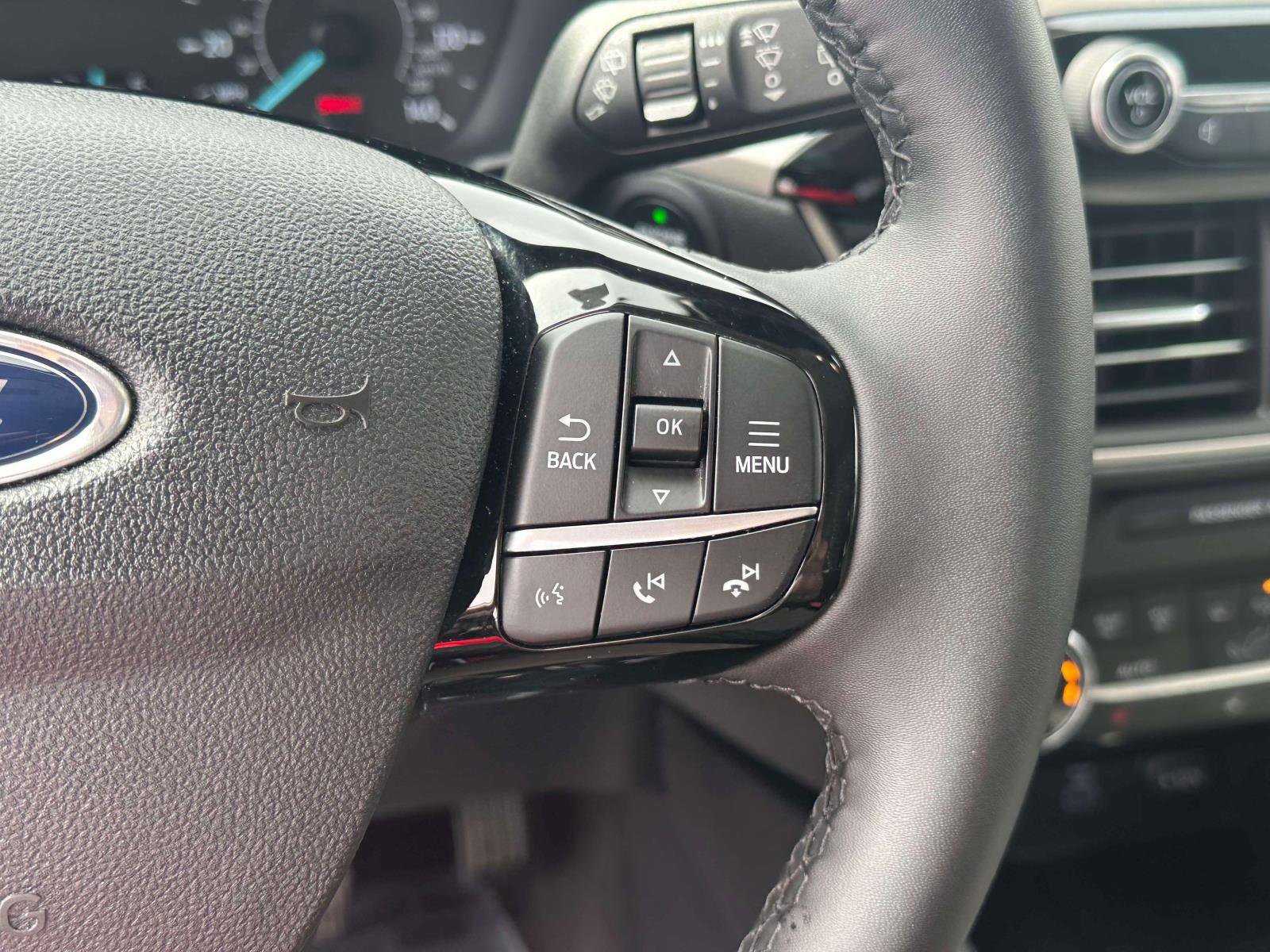 Used 2022 Ford Escape SE w/ Cold Weather Package image 20