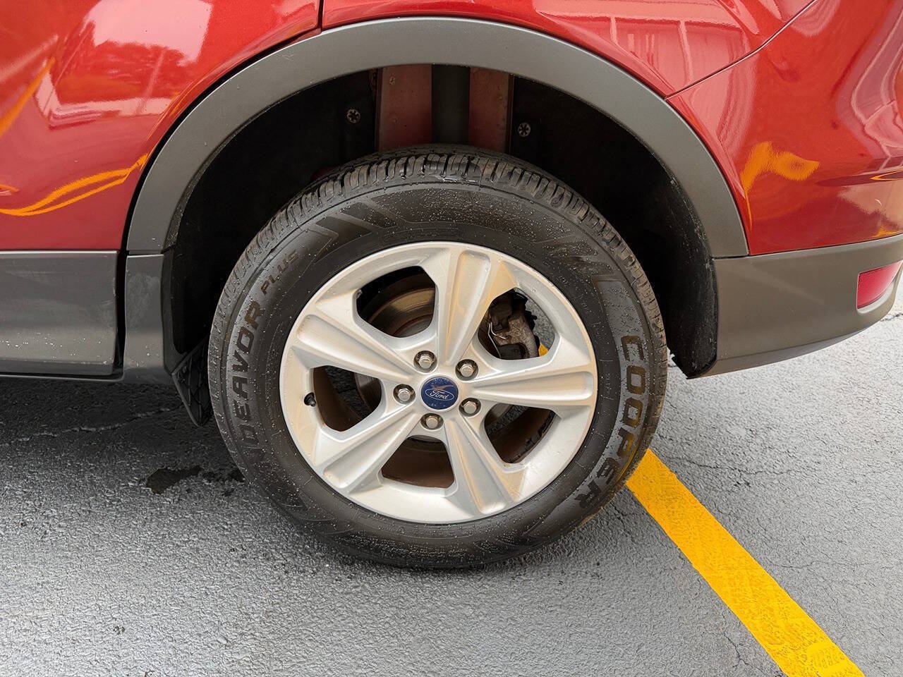 Used 2016 Ford Escape SE w/ Equipment Group 201A AWD/4WD image 14
