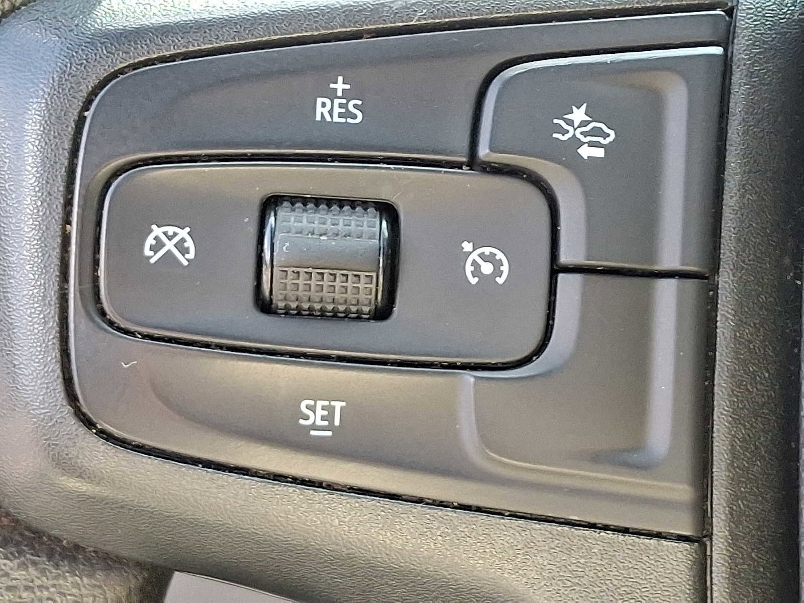 Used 2023 Chevrolet Silverado 1500 Custom image 21