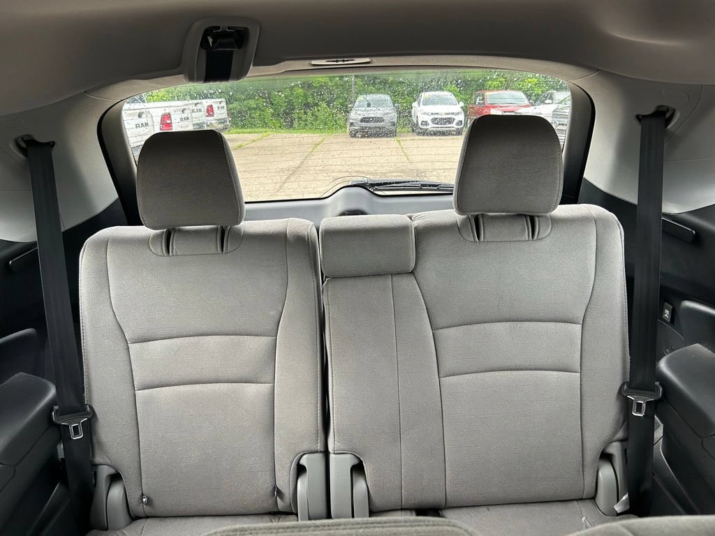 Used 2021 Honda Pilot EX image 9