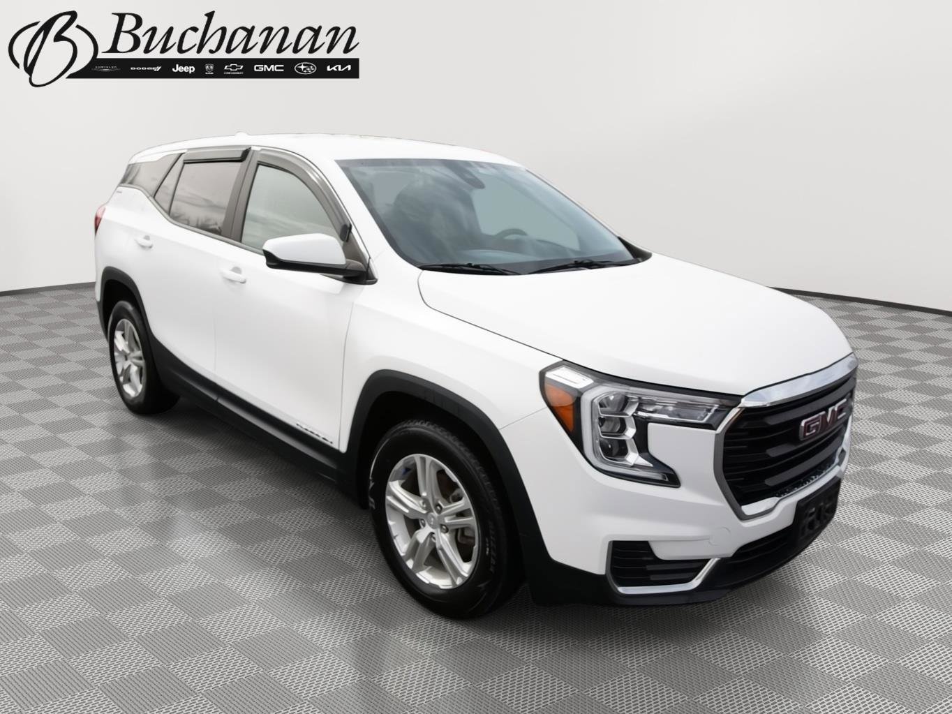 Certified 2022 GMC Terrain SLE image 1