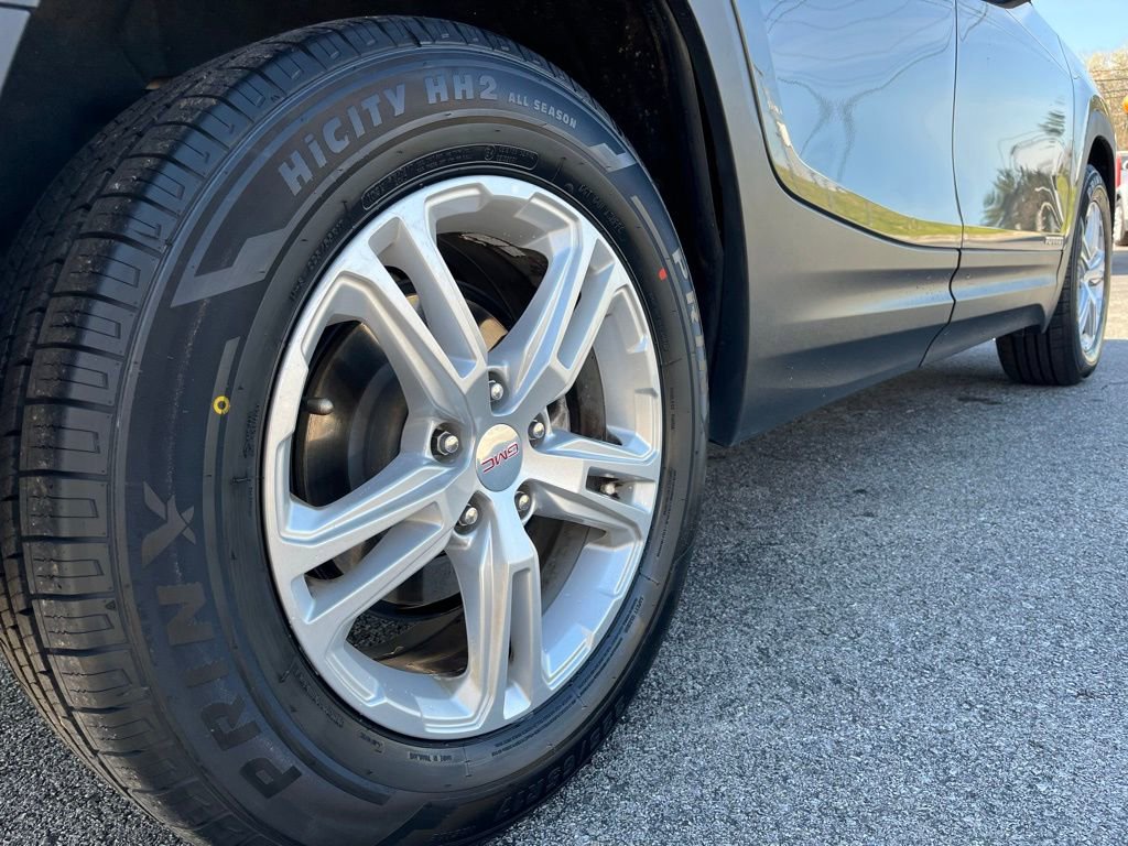 Used 2021 GMC Terrain SLE w/ Driver Convenience Package image 10