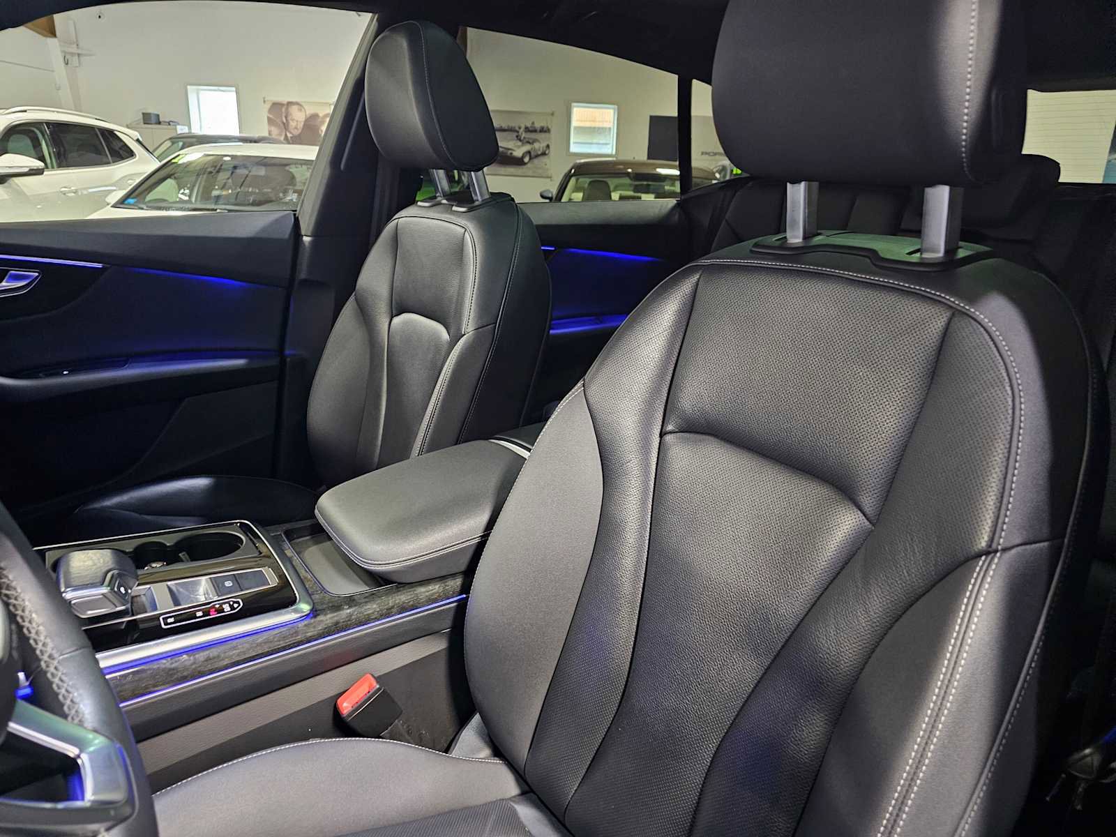 Used 2021 Audi Q8 Premium Plus w/ Premium Plus Package image 22