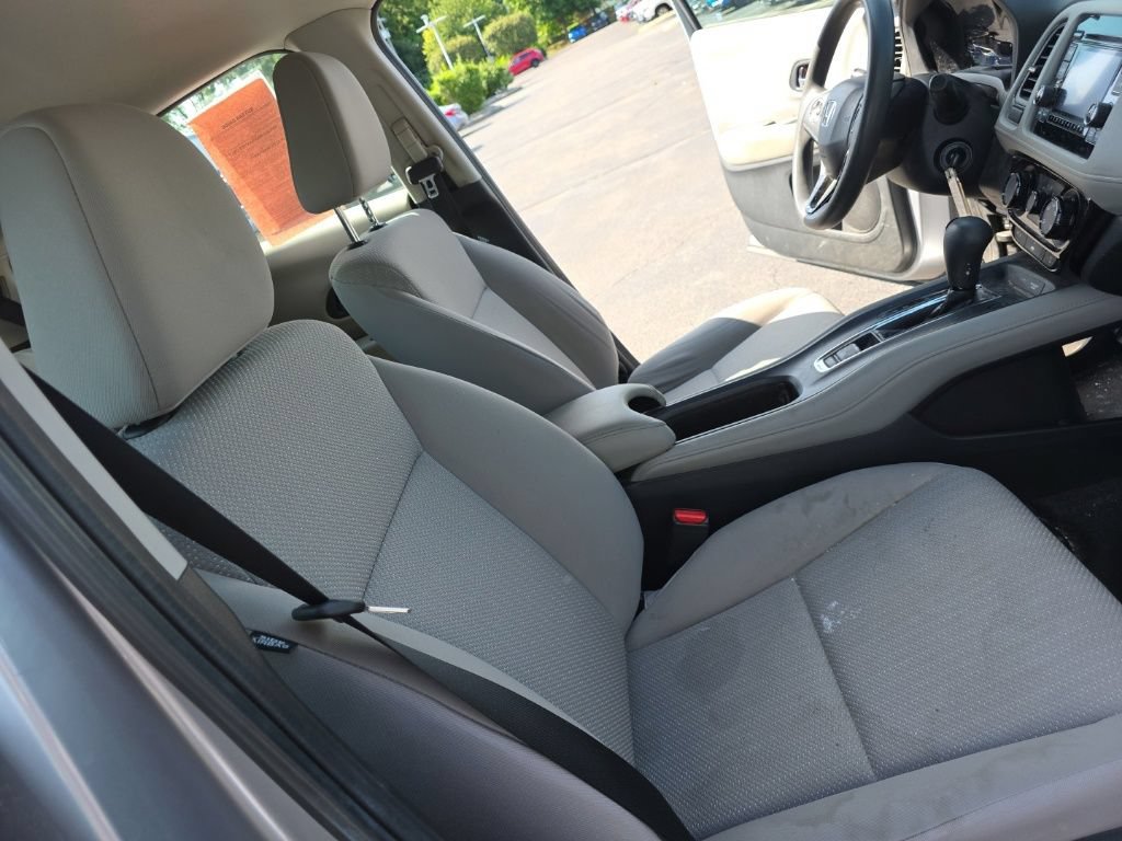 Used 2017 Honda HR-V LX image 24