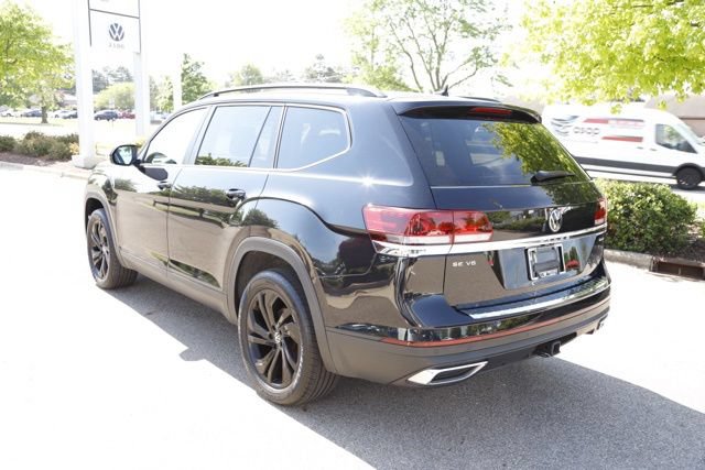 Used 2023 Volkswagen Atlas SE w/ Black Wheel Package AWD/4WD image 6