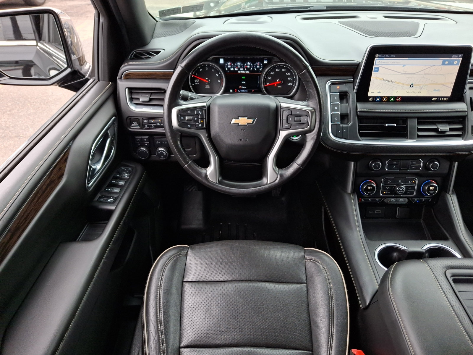 Used 2021 Chevrolet Suburban Premier image 12