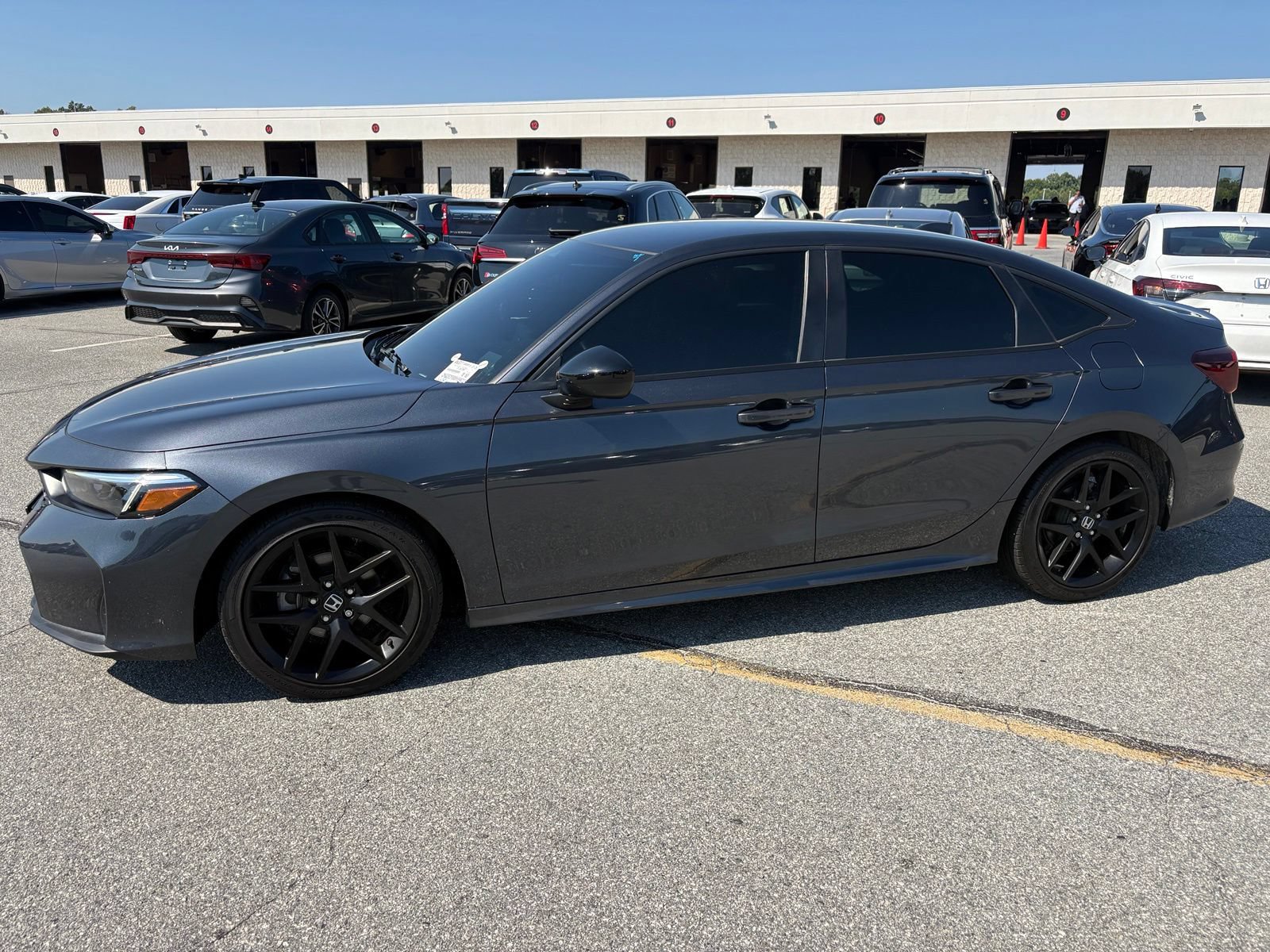 Used 2025 Honda Civic Sport image 9