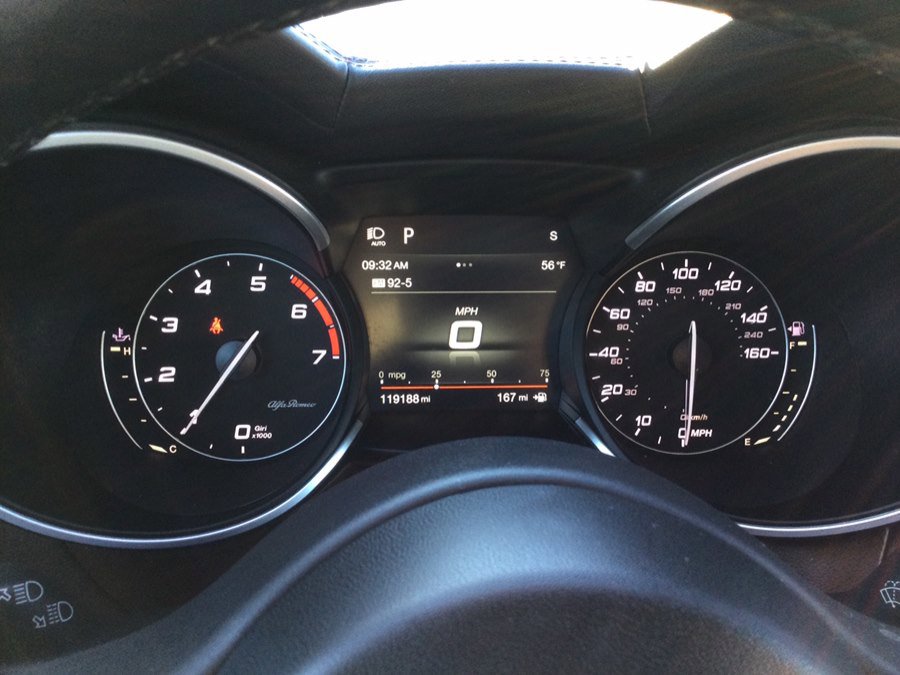 Used 2019 Alfa Romeo Stelvio Ti Sport w/ Quick Order Package 22S Sport image 9