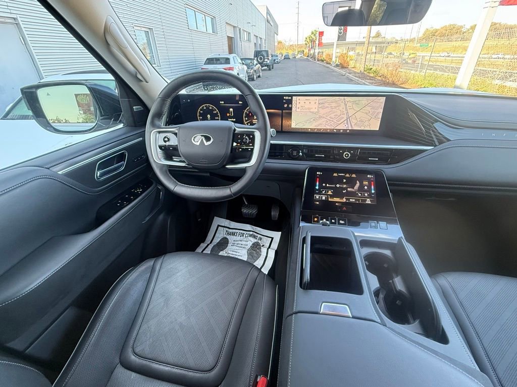 Used 2025 INFINITI QX80 Luxe image 9
