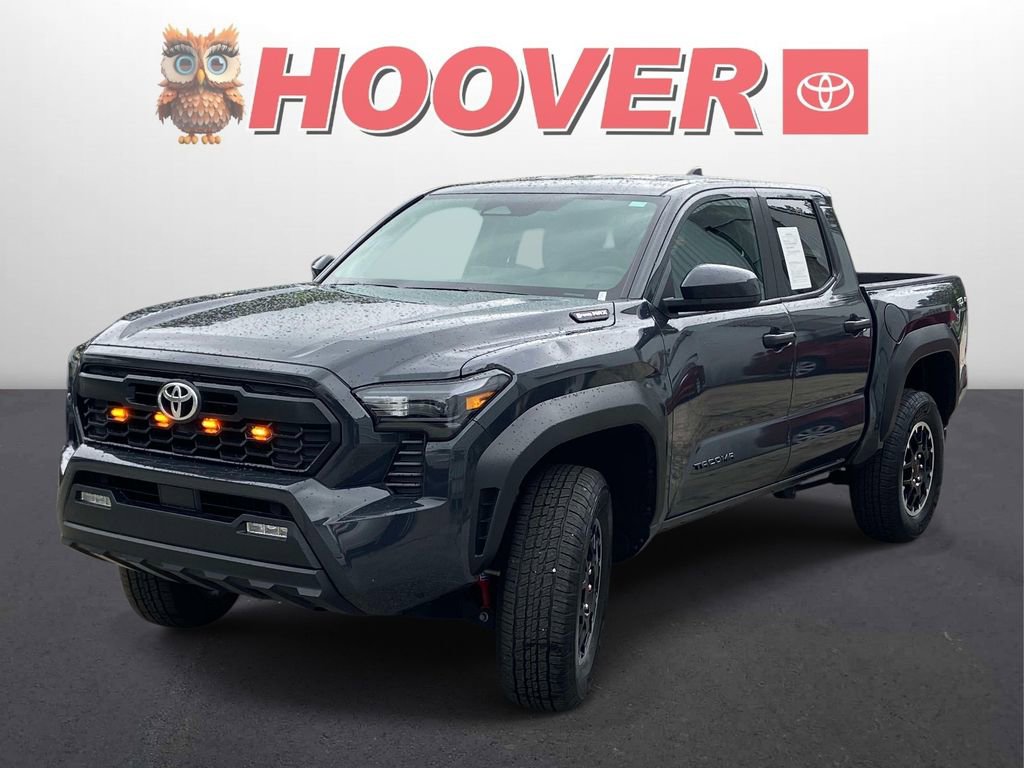 Used 2025 Toyota Tacoma TRD Off-Road AWD/4WD image 9