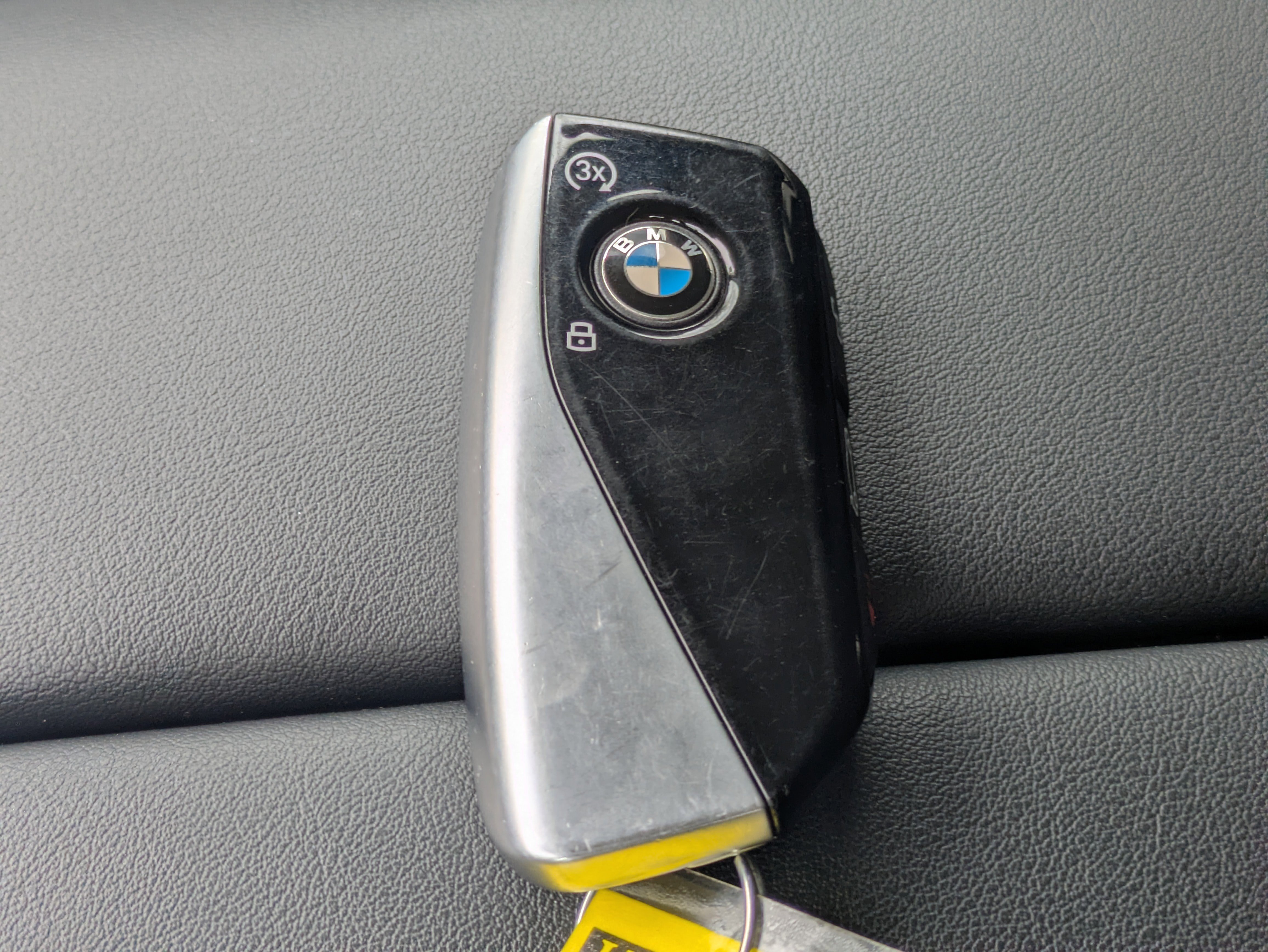 Used 2025 BMW X7 xDrive40i AWD/4WD image 29