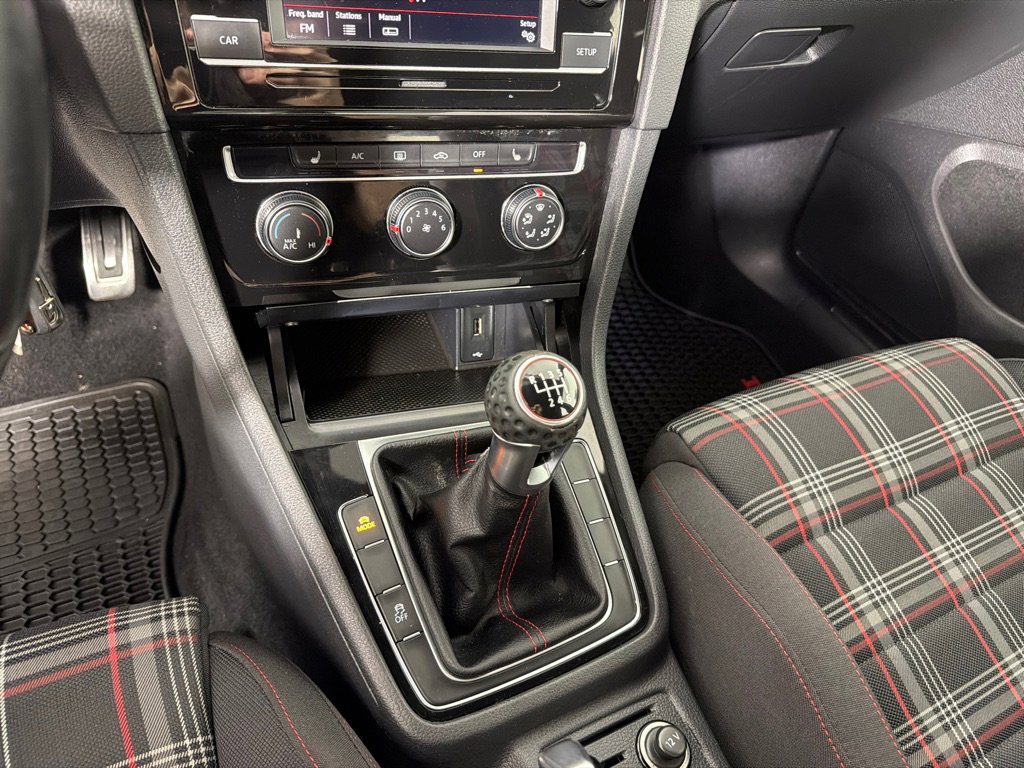 Used 2018 Volkswagen GTI S FWD image 14