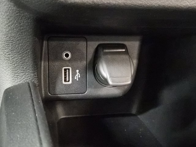 Used 2023 Nissan Versa S w/ Trunk Package image 29