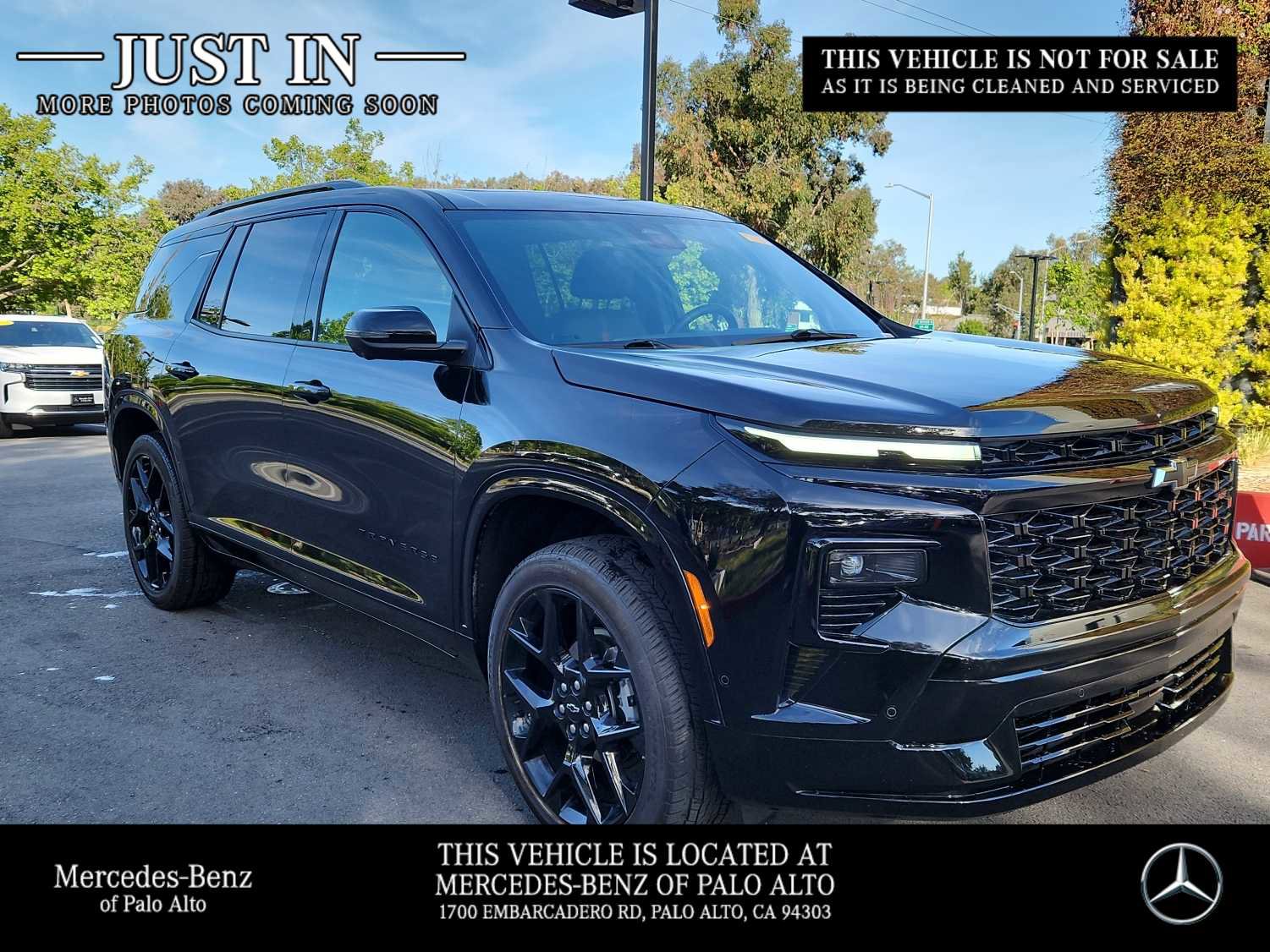 Used 2024 Chevrolet Traverse RS w/ LPO, Floor Liner Package image 1