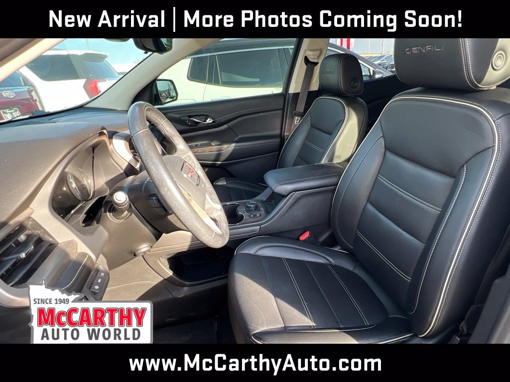 Used 2021 GMC Acadia Denali w/ Denali Ultimate Package AWD/4WD image 10