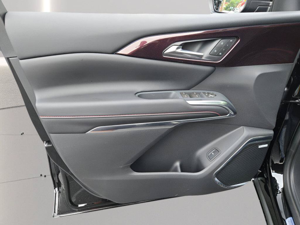 New 2027 Chevrolet Traverse RS w/ LPO, Floor Liner Package AWD/4WD image 25