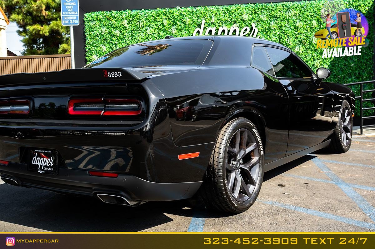 Used 2021 Dodge Challenger R/T w/ Blacktop Package RWD image 6