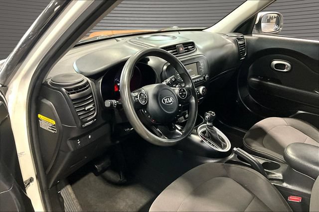 Used 2018 Kia Soul FWD image 15