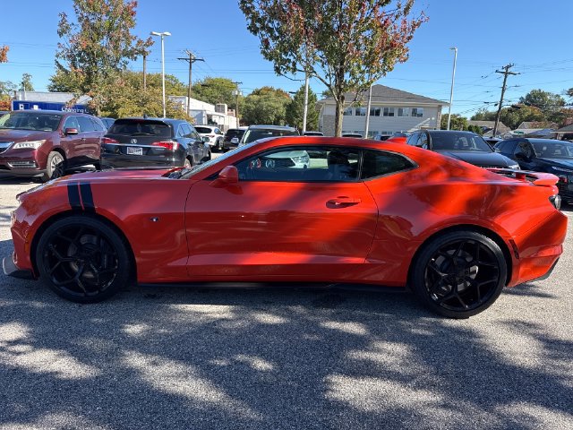 Used 2019 Chevrolet Camaro SS RWD image 3