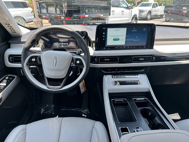 New 2026 Lincoln Aviator Reserve w/ Jet Appearance Package AWD/4WD image 23