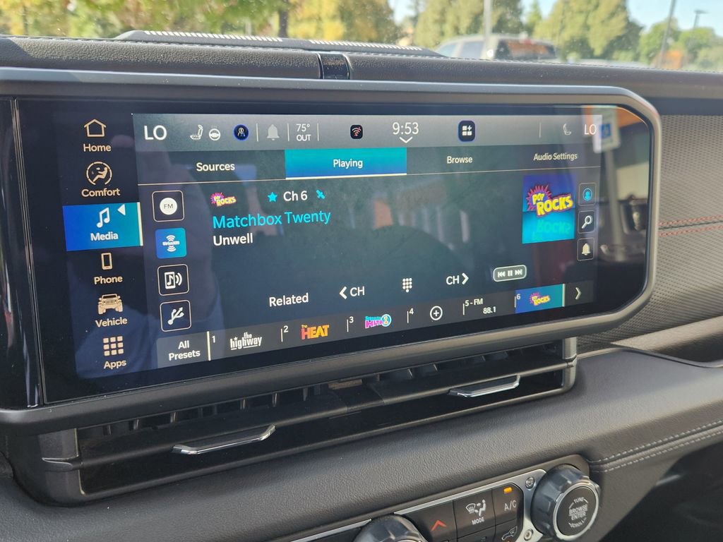 Used 2024 Jeep Gladiator Rubicon w/ Convenience Group image 25